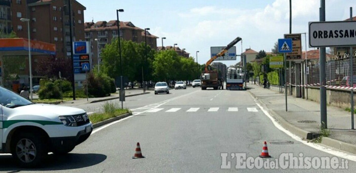 Orbassano/Beinasco: tir in panne, traffico paralizzato sulla Sp143