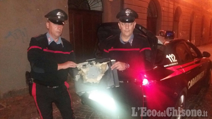 Pinerolo: falso allarme in via Vescovado, la valigetta era vuota