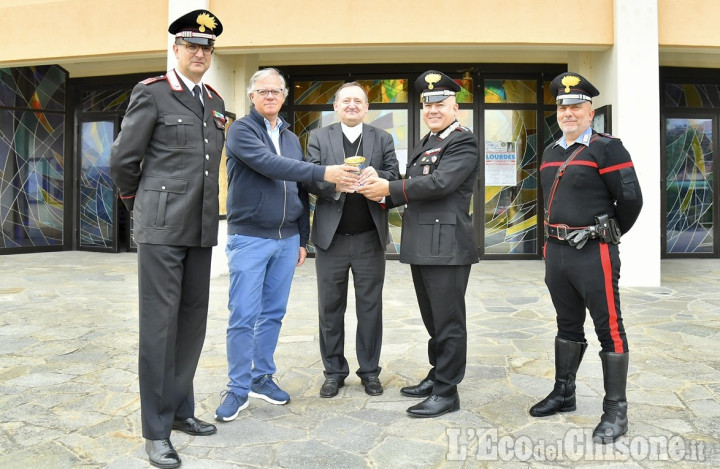 Saluzzo: restituito al parroco il calice rubato nella chiesa di Maria Ausiliatrice