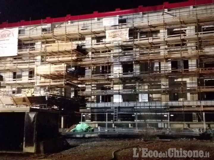 Pinerolo: incendio in un condominio in costruzione
