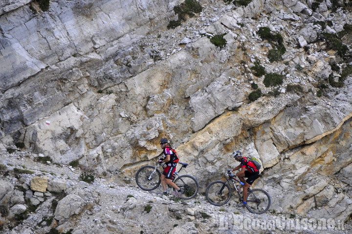 Iron Bike alla partenza, grande cavalcata alpina martedì a Bobbio Pellice
