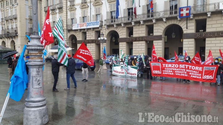 Case di riposo: lavoratori della Serena Orizzonti manifestano a Torino