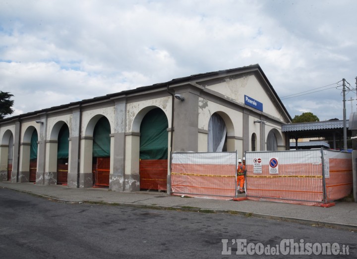 Pinerolo: biglietteria stazione chiusa per una settimana