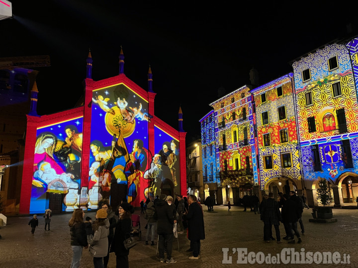 Pinerolo: il Comune non rinuncia alle luci di Natale e ai fuochi di Capodanno.