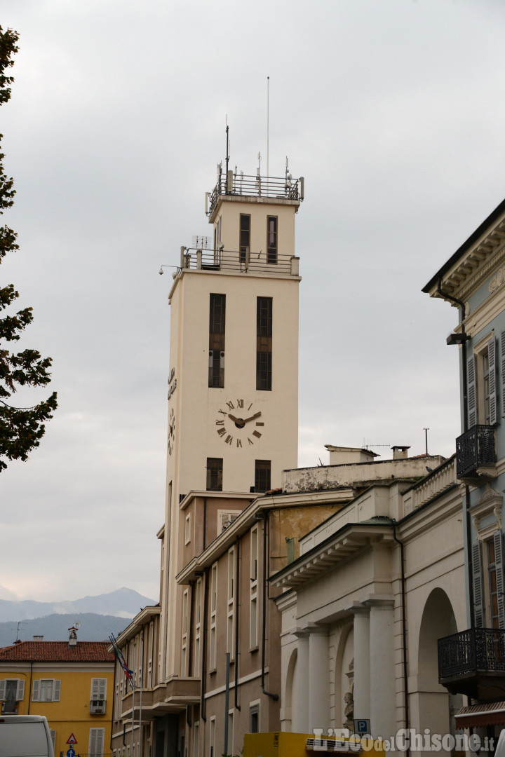 Spostare il Municipio alla Bochard: proposta shock della giunta di Pinerolo