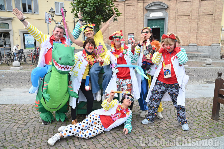 Pinerolo: domenica 18 in piazza Facta la Giornata Nazionale del Naso Rosso: «Portiamo un sorriso dove c'è sofferenza»