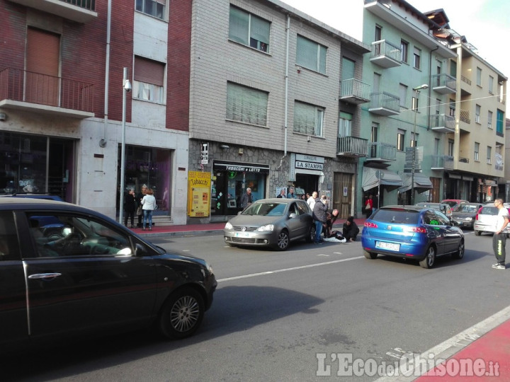 Nichelino: incidente in via Torino, donna investita mentre attraversava