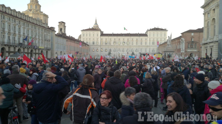 Corteo No Tav a Torino: il sindaco di Pinerolo tra i 70mila di piazza Castello