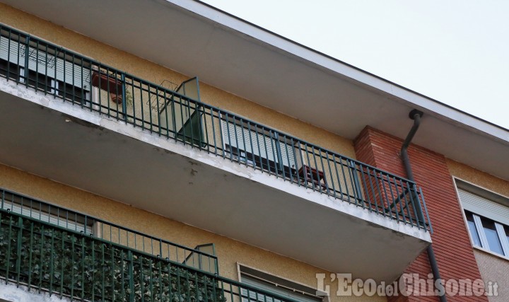 None: dramma in corso Castello, 68enne si butta dal balcone del suo alloggio