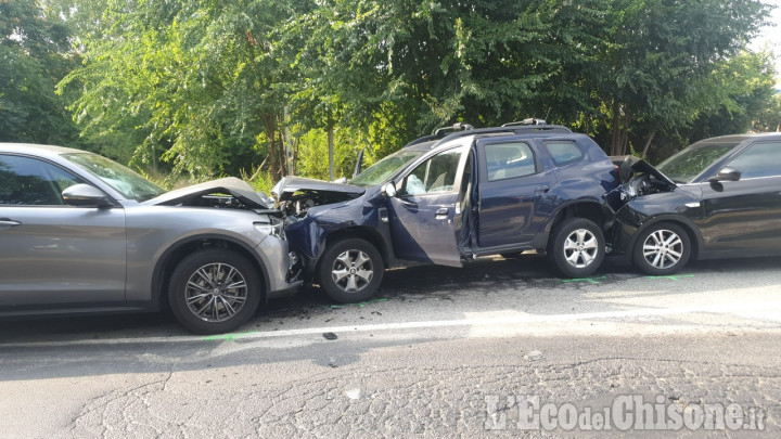 Incidente tra Orbassano e Beinasco, quattro le auto coinvolte nel sinistro