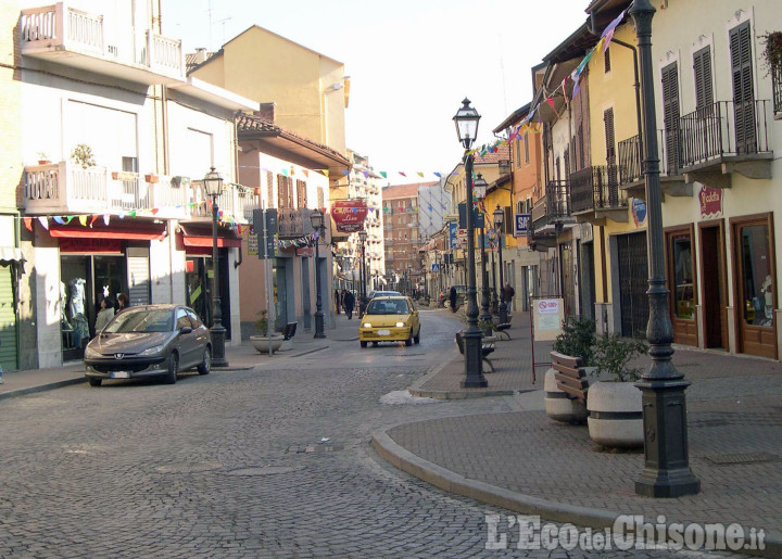 Orbassano, truffatori in azione: fingono di essere un tecnico Smat e un Vigile urbano