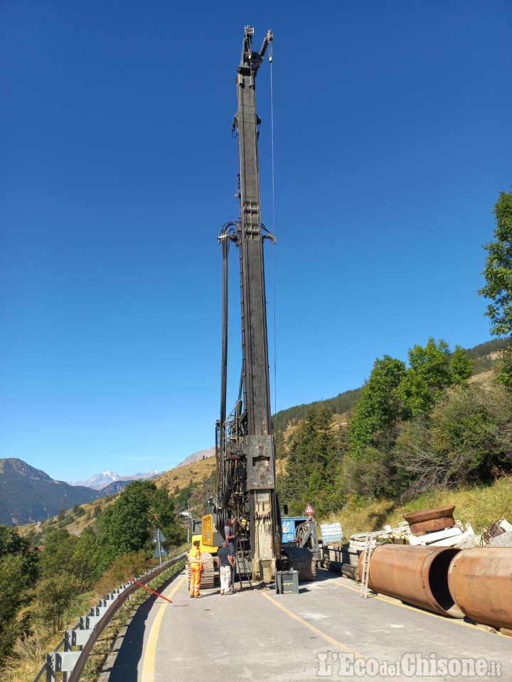Sestriere: perforatrice al lavoro a Champlas, cantieri anche a Pragelato e Sauze