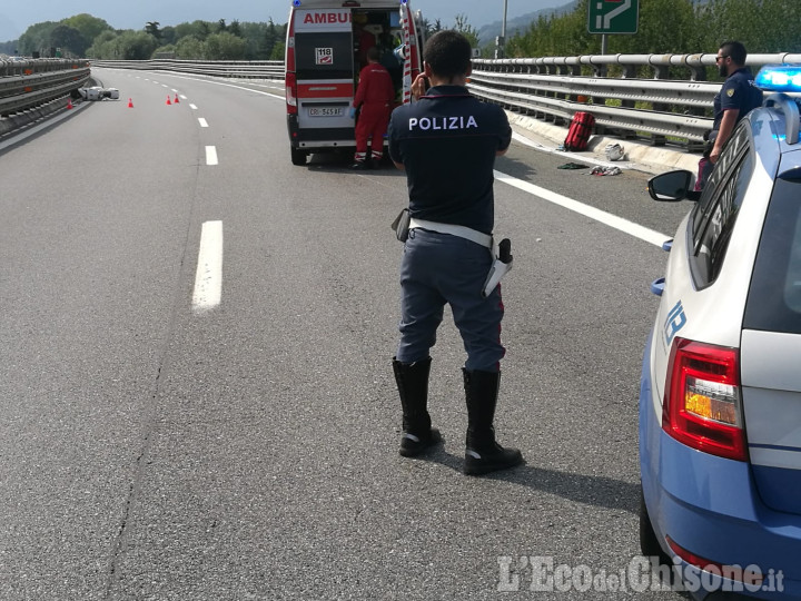 Cade dallo scooter in autostrada, grave 65enne di Nichelino