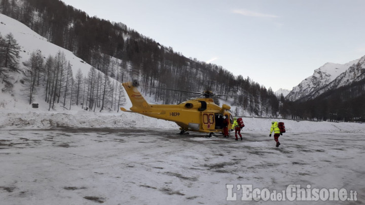 Due scialpinisti dispersi tra Cesana e Sauze, le ricerche del Soccorso Alpino