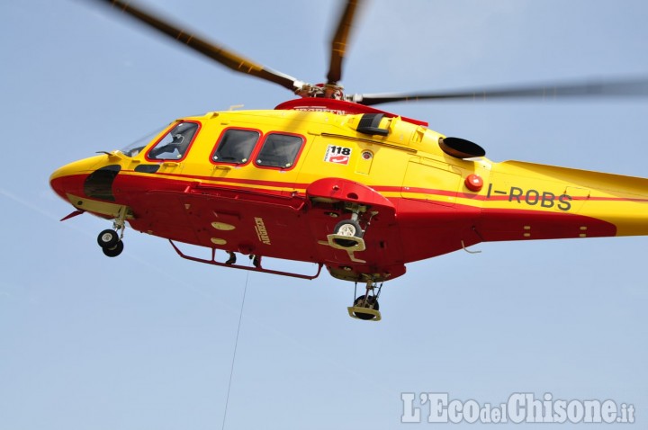 Sestriere: infortunato mentre sciava sul Fraiteve, in elicottero in ospedale