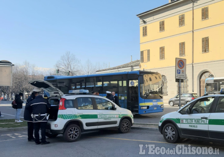 Pinerolo: giovane studente insulta autista Gtt