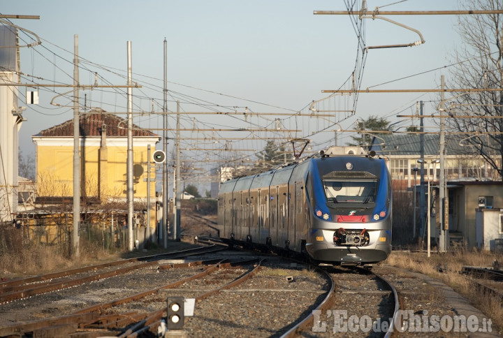 Ferrovia: ieri segnali e passaggi a livello in tilt, caos sulla Torino-Pinerolo