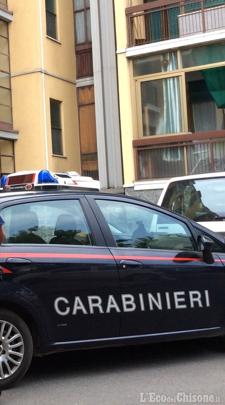 Piossasco: tenta il suicidio ingerendo psicofarmaci, salvata dai carabinieri