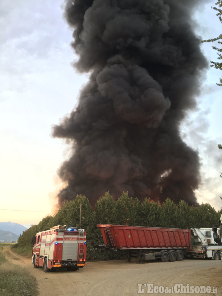 Piossasco, rogo alla Teknoservice: &quot;L&#039;incendio è divampato in pochi istanti&quot;