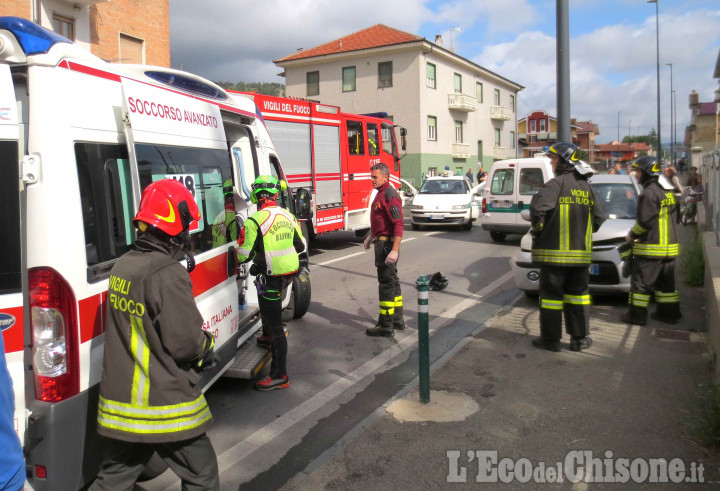 Piossasco: stroncata da un malore, in auto contro un palo in via Susa