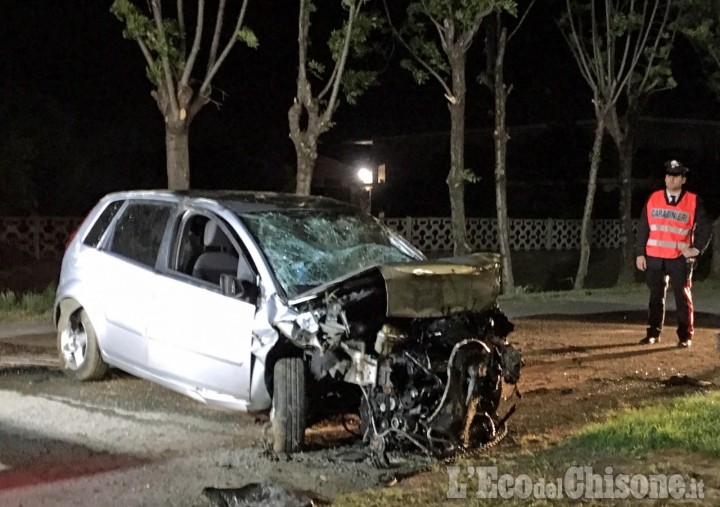 Piossasco: auto fuori strada sulla Provinciale 6, morto il conducente
