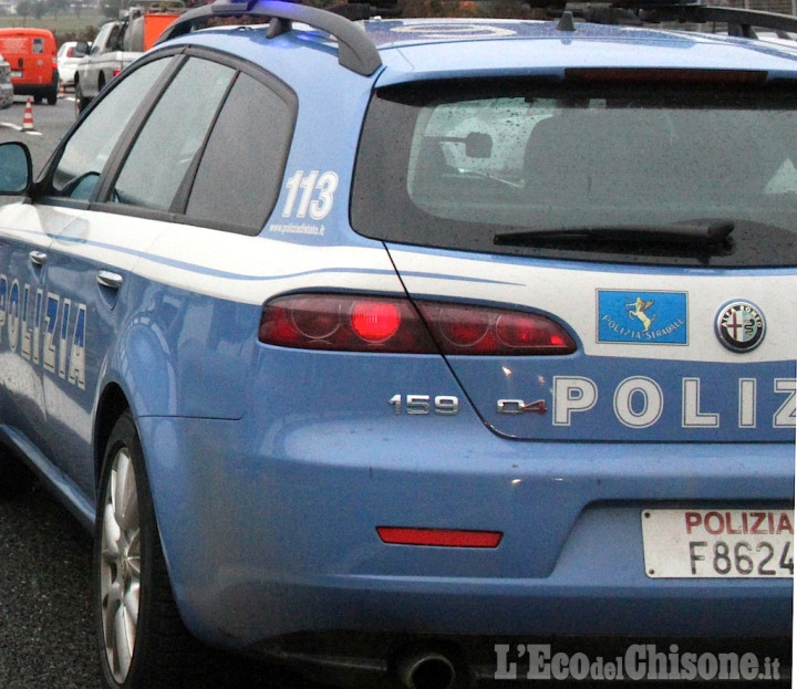 Pinerolo: fermati a Torino a bordo di un&#039;auto appena rubata