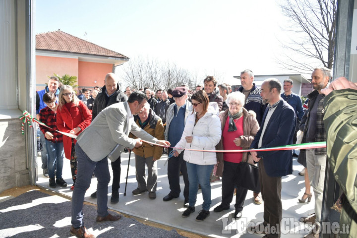 Cumiana: a 10 mesi dal rogo, l&#039;Azienda Felizia inaugura il nuovo capannone