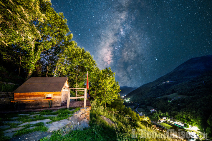 Glamping tra i vigneti di Pomaretto: dormire sotto le stelle con un calice di ramìe