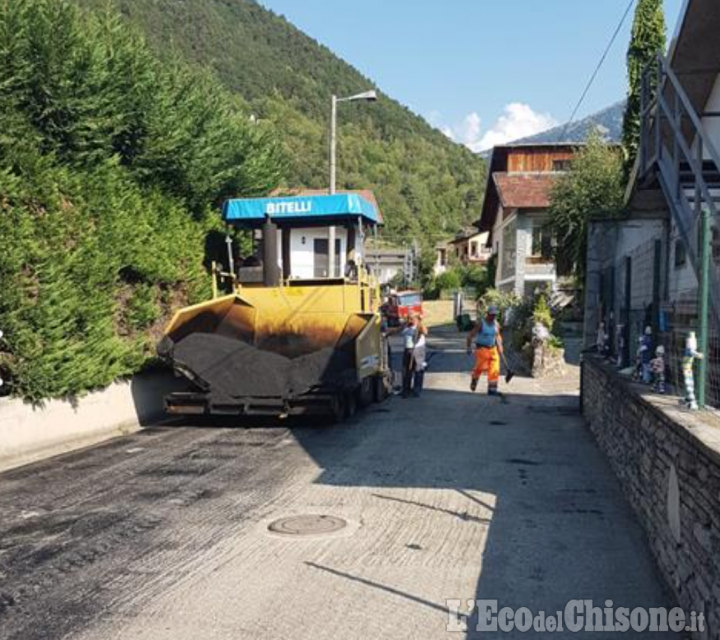 Pomaretto: lavori estivi di asfaltatura nel Comune della Val Germanasca