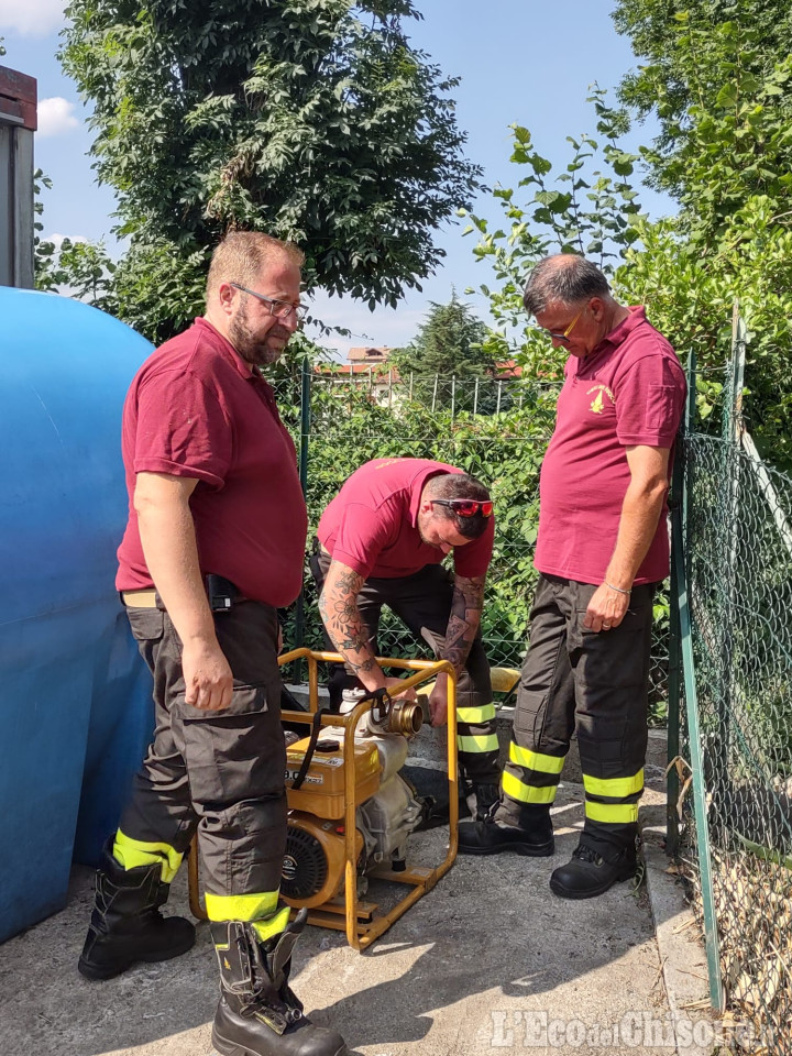 Giaveno: posizionate due motopompe nei canali per scongiurare incendi 