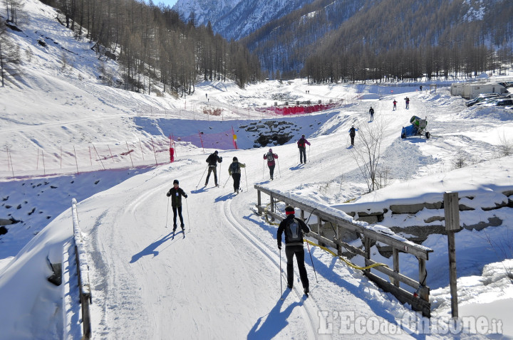 Pragelato: debutta la stagione dello sci alpino con la sciovia Baby
