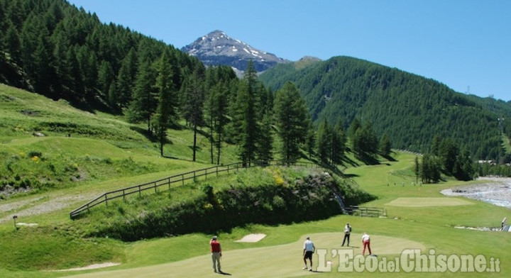 Golf, la lunga stagione sul green di Pragelato