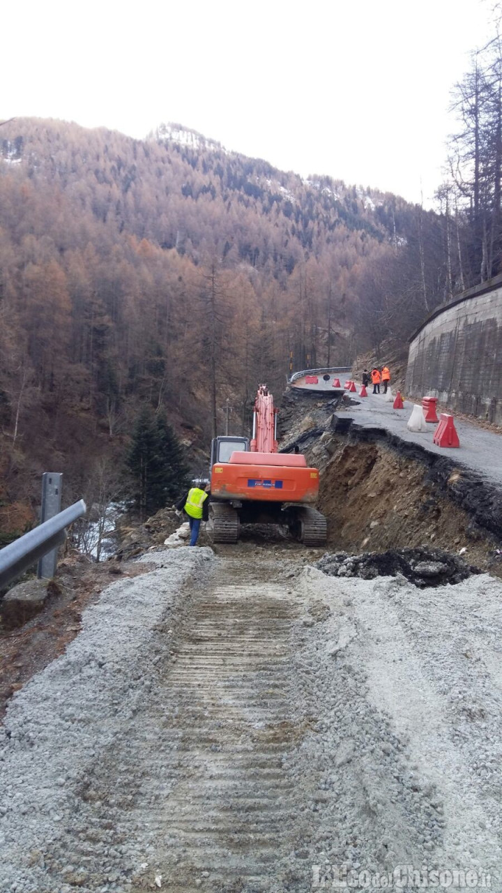 Alluvione, Prali: al lavoro sulla strada per ripristinare la viabilità