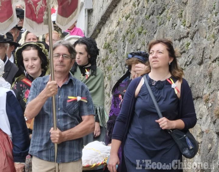 Roure: scossone in Giunta e Consiglio, si dimettono vice sindaca e assessore