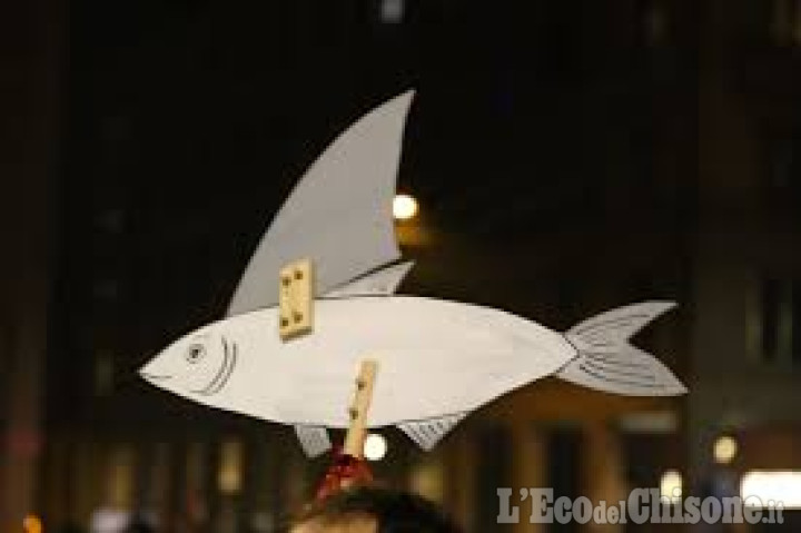 A Pinerolo, esordio sardine: chi sono gli organizzatori