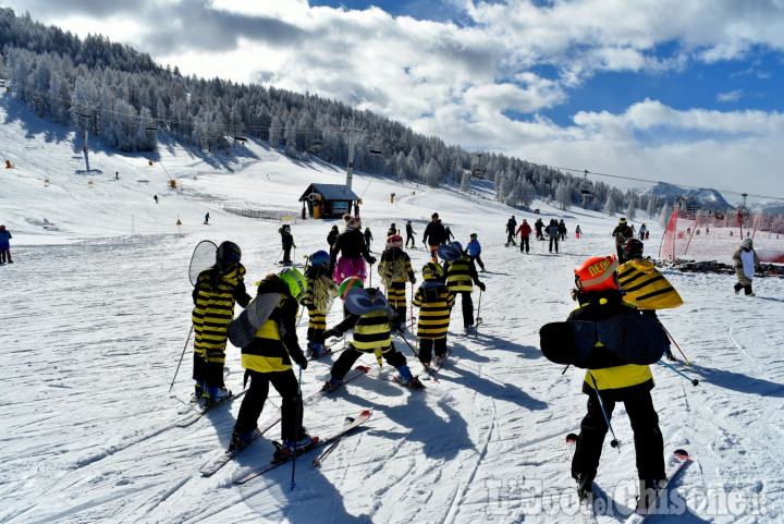 Carnevale sugli sci e con i cani da slitta sulla neve di Sestriere