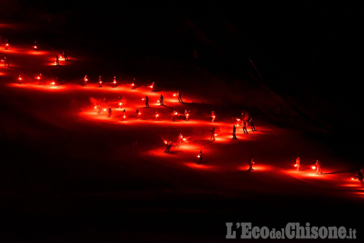 Venerdì 30 dicembre la Fiaccolata dei maestri di sci sulle piste di Sestriere