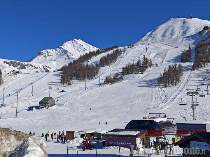 Sestriere e Vialattea: si scia fino al 7 aprile, ultime gare questo weekend