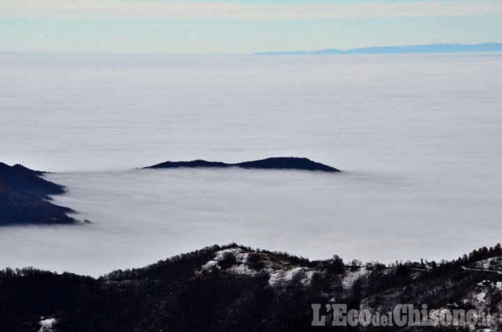 La foto vincitrice della settimana: Sole a Pian Munè e, sotto, un mare di nebbia