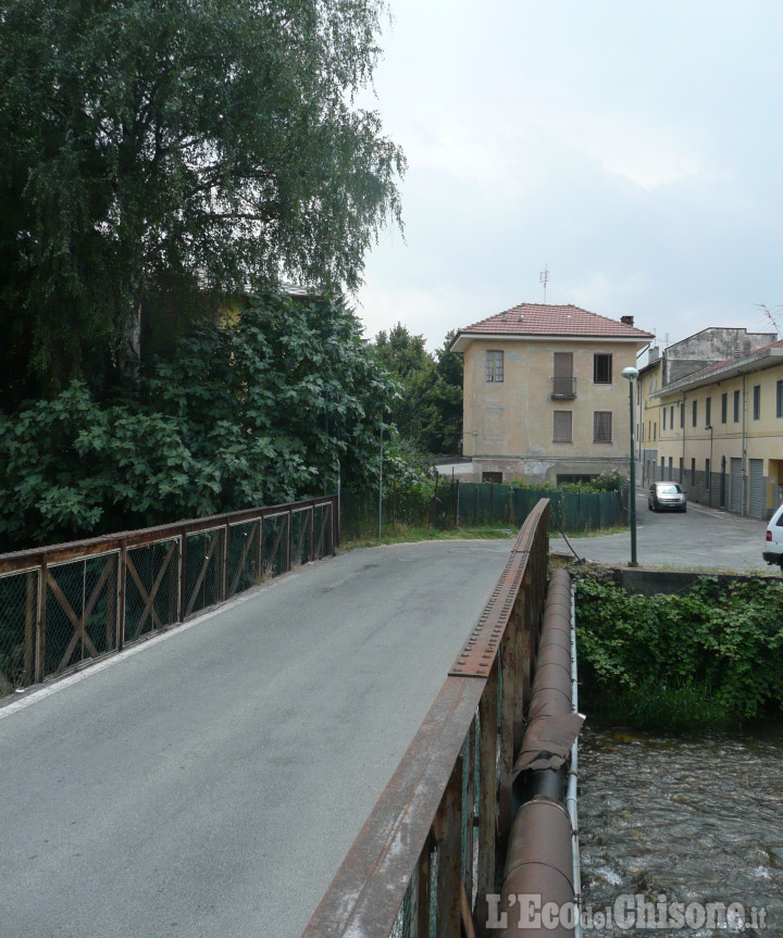 Pinerolo: incontro &quot;caldo&quot; su pedonalizzazione ponte Tabona