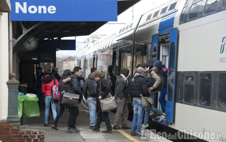 Visita del papa: treni straordinari domani, domenica 21 giugno