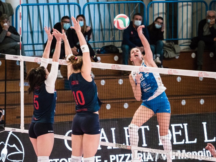 Volley serie A2, festa natalizia per il Pinerolo: primato solitario e Coppa Italia in casa mercoledì
