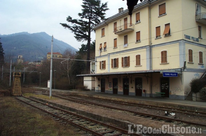 Valetti (M5S): «Linea ferroviaria Pinerolo-Torre Pellice esclusa dai servizi minimi» 