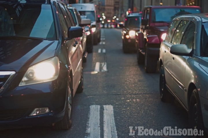 Sospesi i blocchi del traffico: tornano a circolare i diesel 