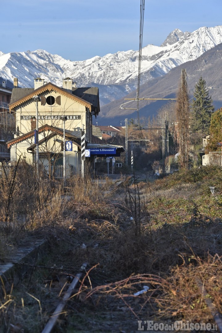 Regione ai sindaci sulla Pinerolo-Torre Pellice: «La ferrovia non ripartirà»