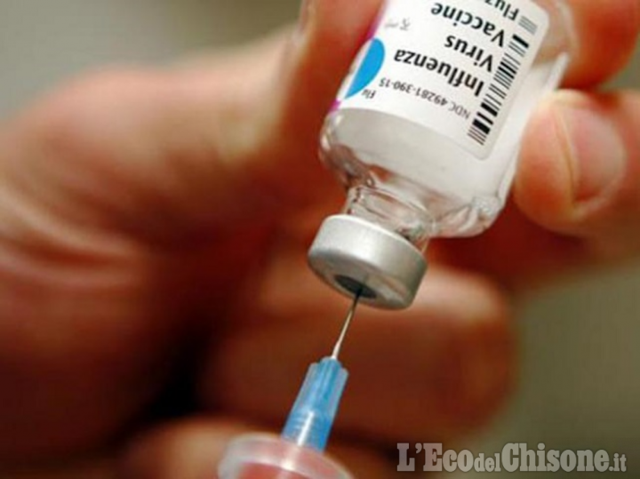 Antinfluenzale: medici di famiglia di nuovo senza dosi, la campagna si arresta