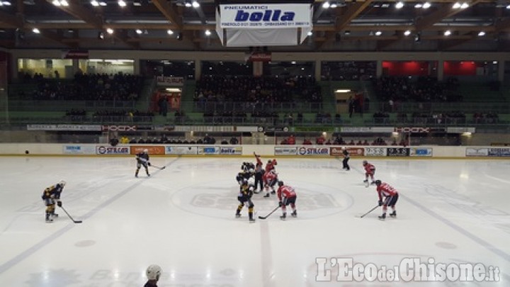Hockey ghiaccio, vantaggio 1-0 del Valpusteria dopo il primo tempo a Torre Pellice