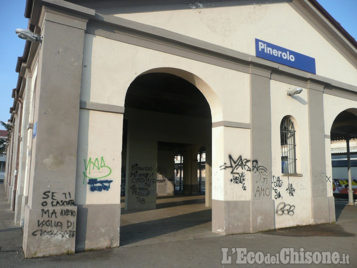 Ferrovie, arrivano le telecamere nelle stazioni, ma non a Pinerolo