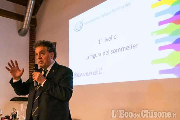 Il vino appassiona: sold out a Pinerolo il corso AIS per sommelier