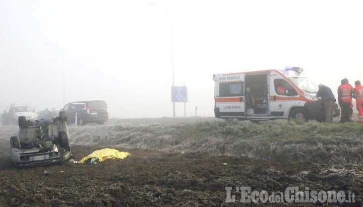 Villafranca: auto fuori strada, muore 30enne di Vigone